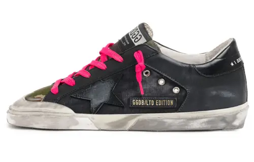 Golden Goose Super Star Low top Skateboard Shoes Women's Black Red