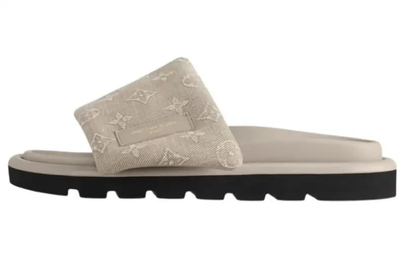 LOUIS VUITTON Pool Pillow Comfort Slide Slippers Women's Beige