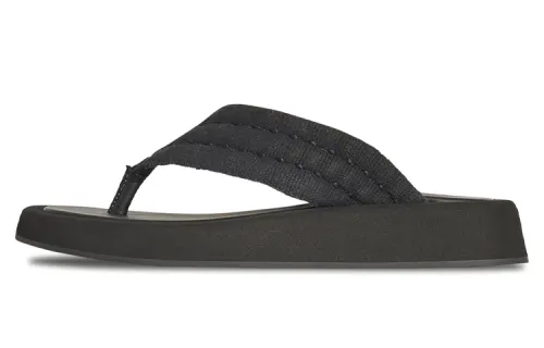 THE ROW Flip Flops Women's Black