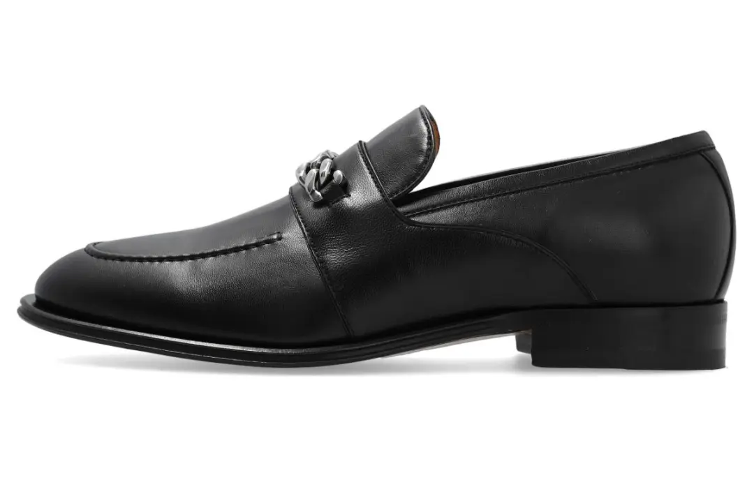 GUCCI Interlocking G-chain Loafers