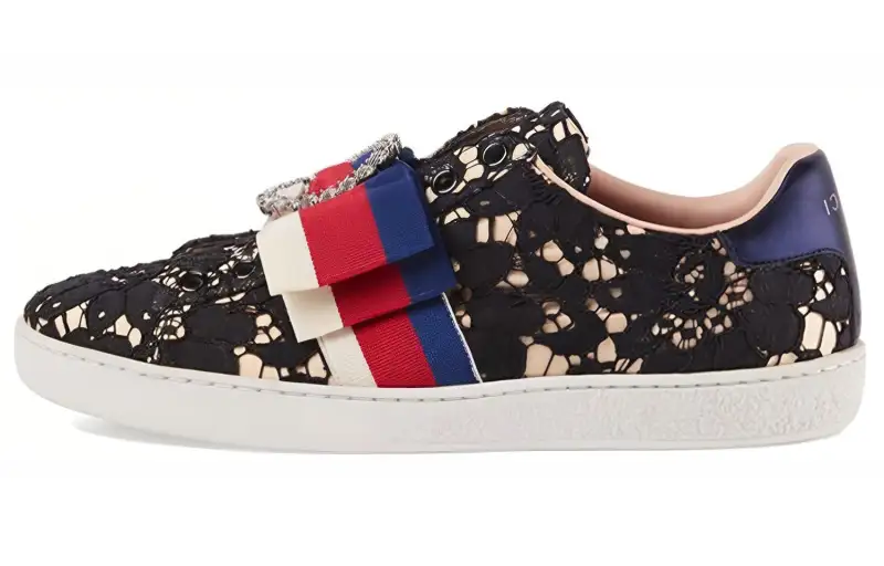GUCCI ACE Cow Leather Low top Stylish Skateboarding Shoes Women's Black