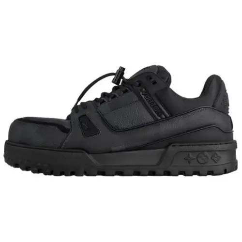 LOUIS VUITTON Lv Trainer Maxi Black