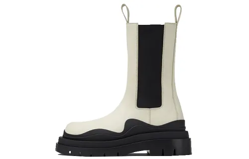 Bottega Veneta Tire Chelsea Leather Crew Chelsea Boots 5.5cm Women's White