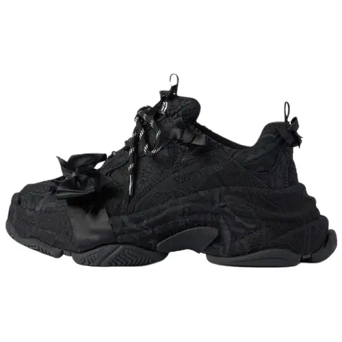 Balenciaga Triple S Low top Chunky Sneakers Women's Black