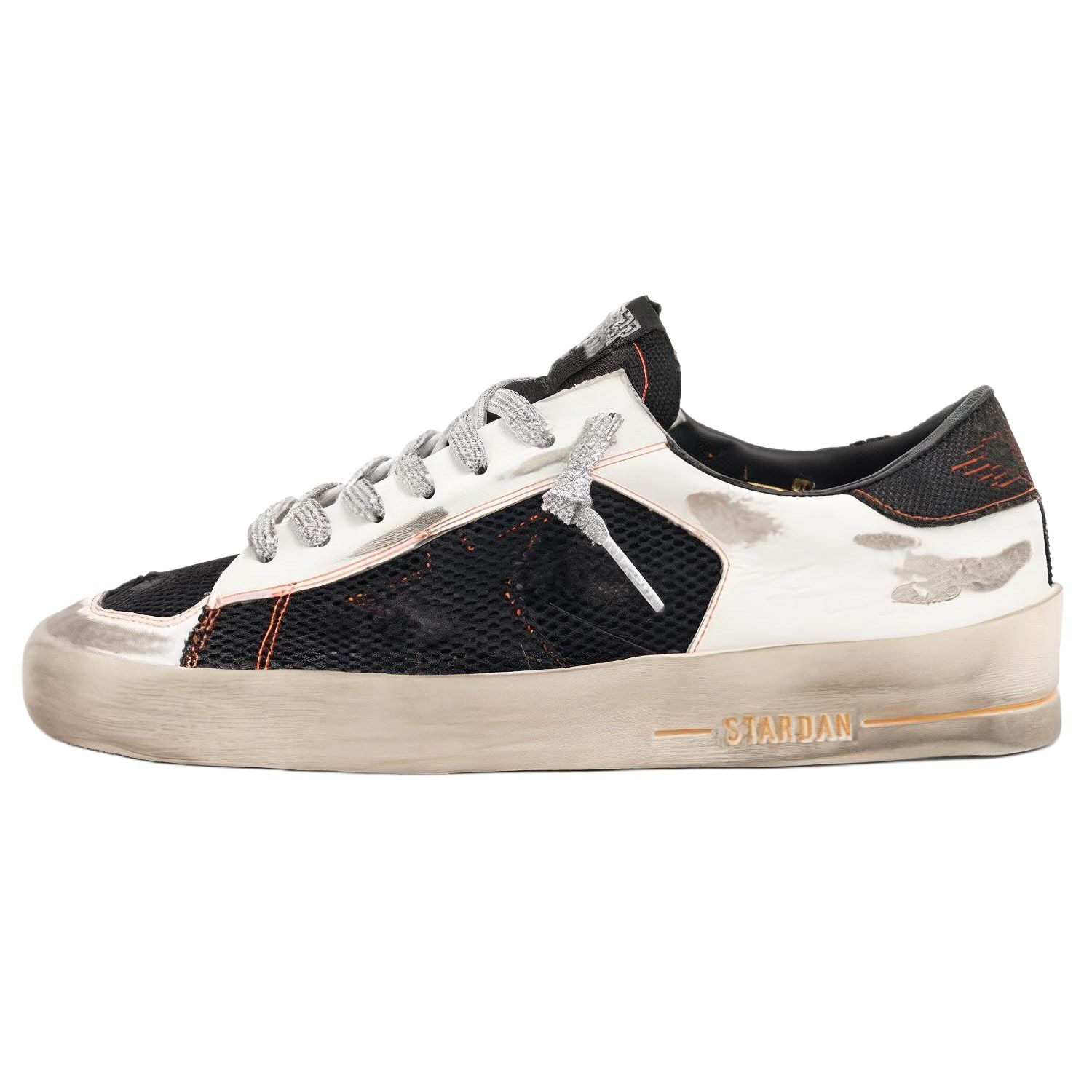 Golden Goose Stardan Stylish Skateboarding Shoes Men's Black White Distressed