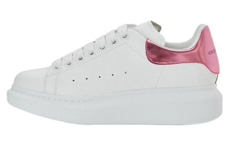 Женские кроссовки Alexander McQueen Oversized Sneaker (малиново-белые)