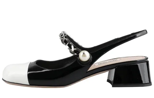 MIU MIU Patent Leather Minimalist Style Chunky Heel High Heels Women's Black