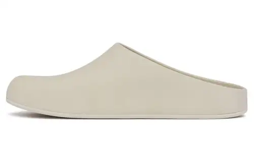 Balenciaga Pool Closed Slide 'Nacre'