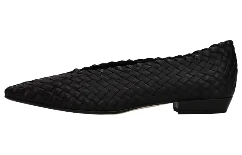 Bottega Veneta Almond Classic And Versatile Casual Shoes Low Heel Women's Black