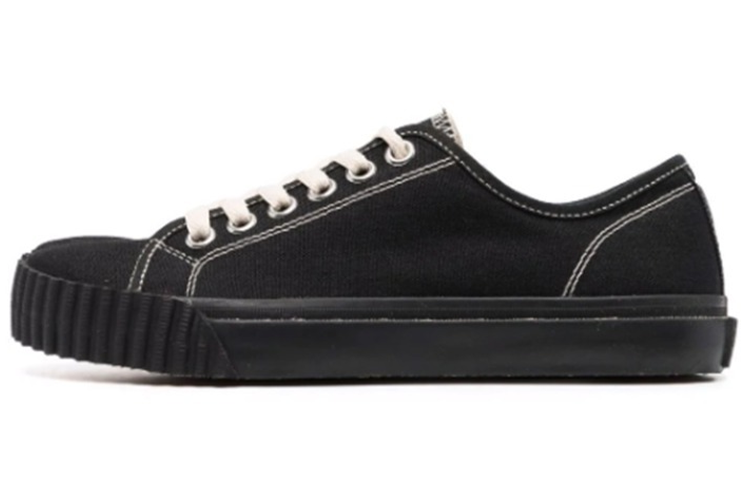 Женские кеды Maison Maison Margiela Replica (черные)