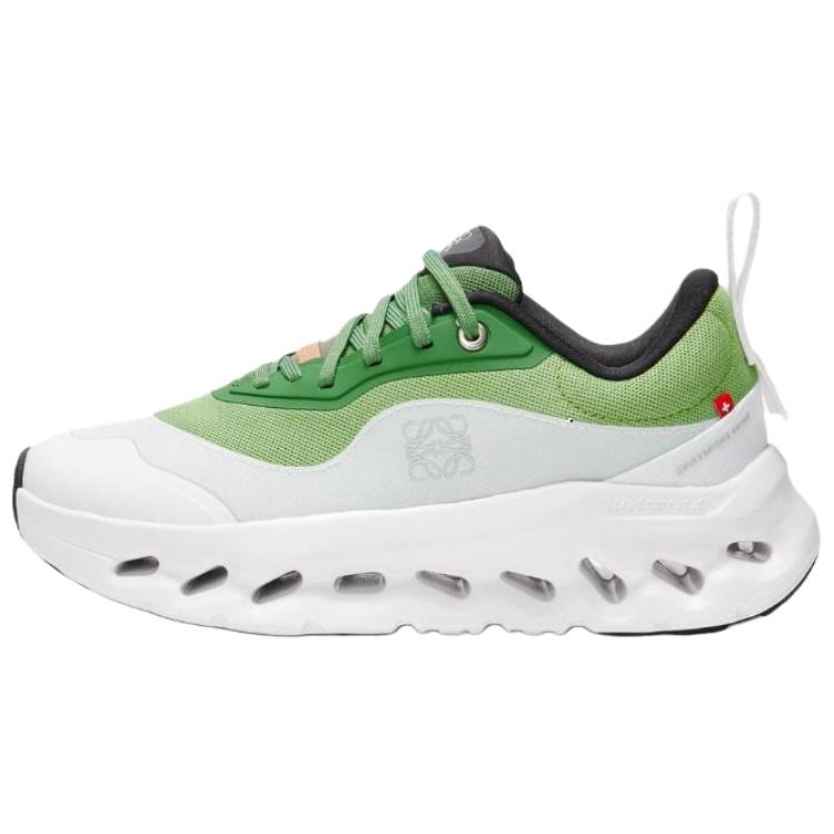 LOEWE On Running, Collaboration Cloudtilt 2.0 Low top Casual Shoes Men's Green