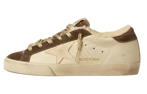 Golden Goose Low top Skateboard Shoes Women's Beige