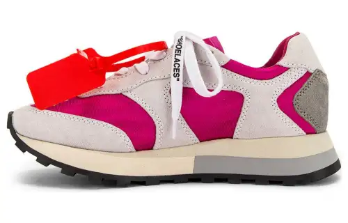 OFF WHITE Low top Casual Shoes Women's White