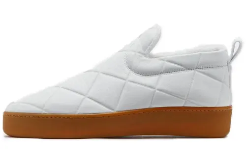Bottega Veneta Quilt Low top Skateboard Shoes Men's White