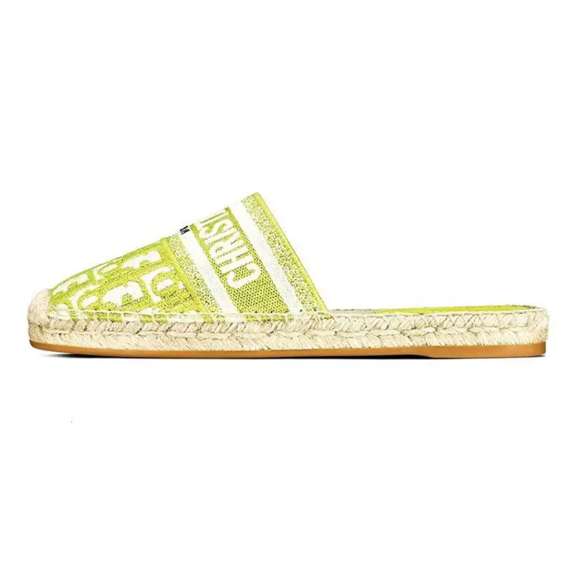 DIOR Granville Abrasion Resistant Closed Toe Slippers Women's