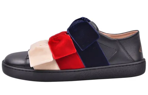 GUCCI Leather Low top Skateboard Shoes Women's Black