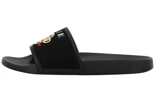 GUCCI Worldwide Flag Slides