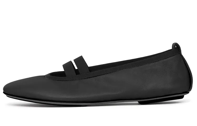 Burberry Leather Flat Casual Shoes Women's Black