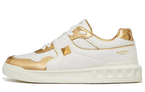Valentino Garavani One Stud Low Top Sneakers