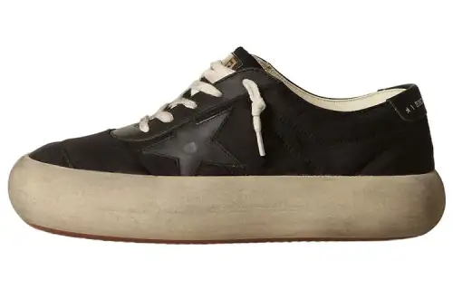 Golden Goose Space Star Lace Up Low top Stylish Skateboarding Shoes Men's Black Distressed