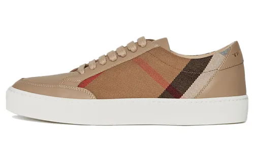 Burberry Cow Leather Low top Stylish Skateboarding Shoes Women's