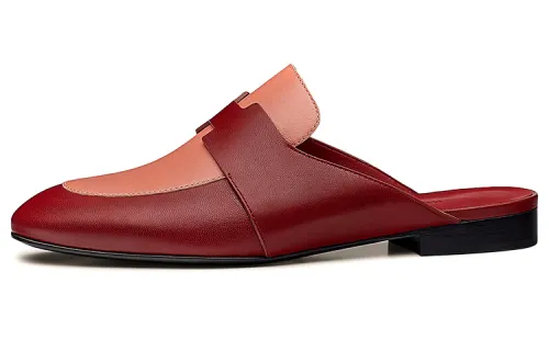 HERMES Catena Closed Toe Slippers Women's Sangria Red