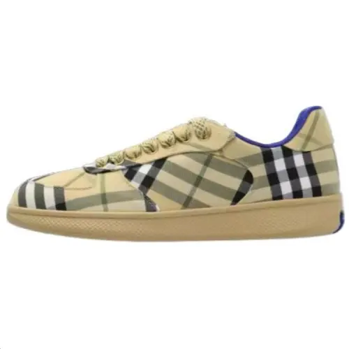 Burberry Low top Skateboard Shoes Men's Brown
