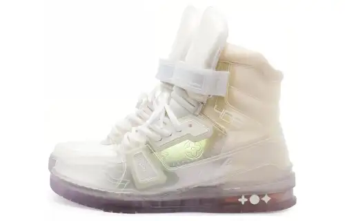 LOUIS VUITTON Trainer Transparent