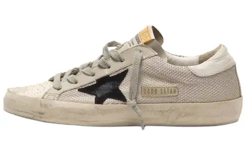 Golden Goose Super Star Low top Stylish Skateboarding Shoes Women's Ecru Distressed