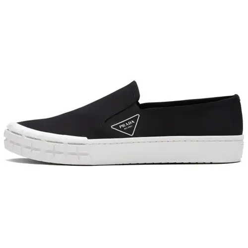 PRADA Wheel Low top Stylish Skateboarding Shoes Men's Black White