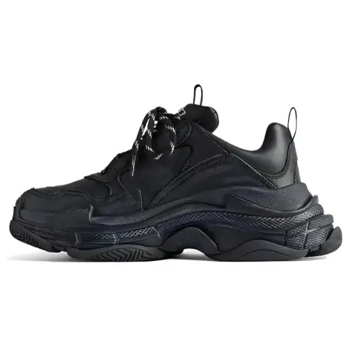 Balenciaga Triple S Low top Chunky Sneakers Men's Black