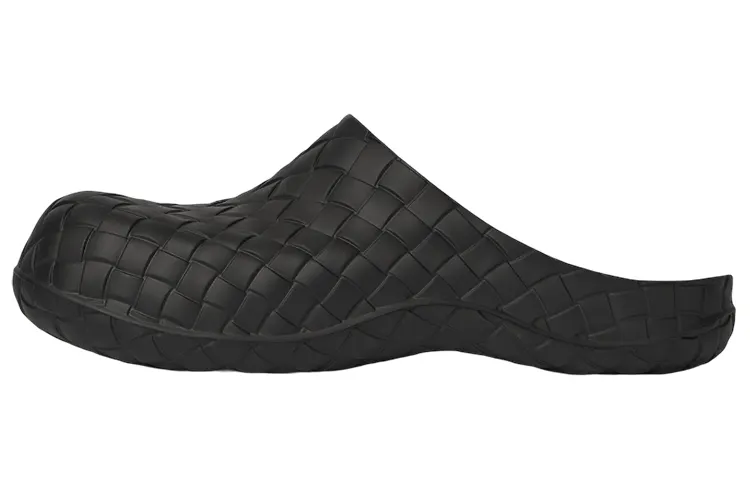 Bottega Veneta Beebee Platform Closed Toe Slippers Men's Black