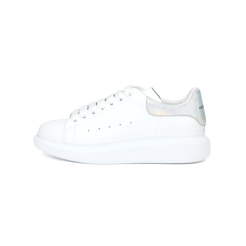 Женские кеды Alexander McQueen Oversized Sneaker (белые)