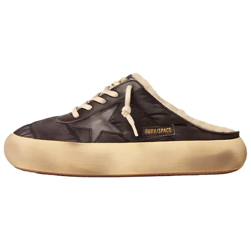 Golden Goose Space Star Rubber Sole Closed Toe Slippers Women's Black