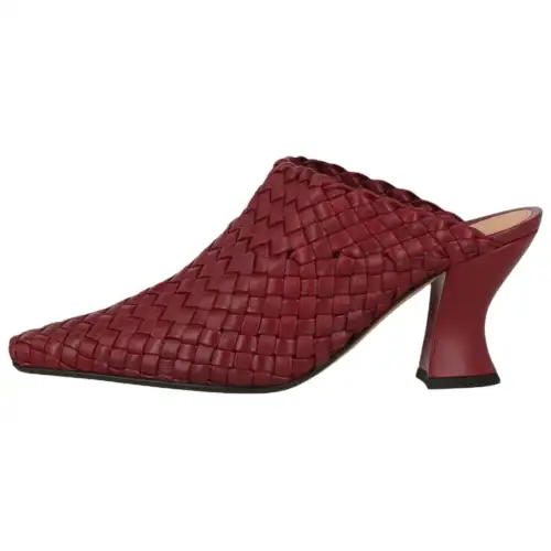 Bottega Veneta Intrecciato Closed Toe Slippers Women's Red