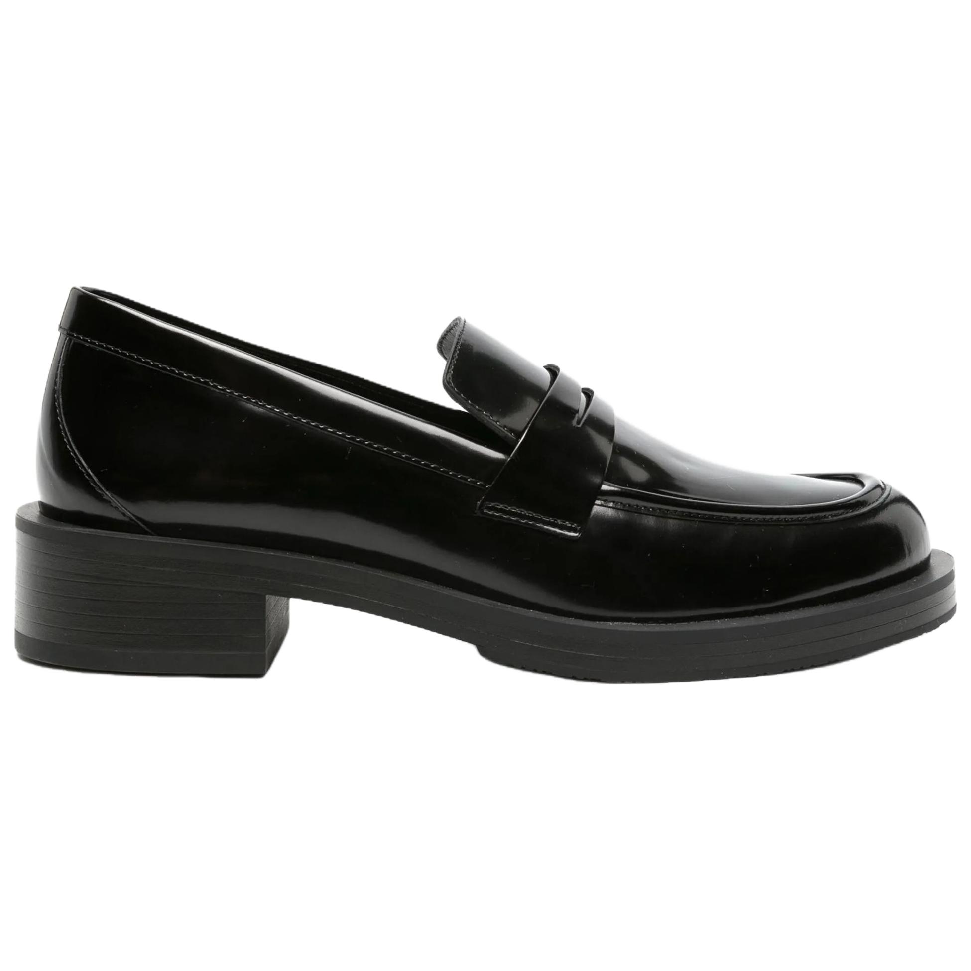 Stuart Weitzman/SW Loafers Women's Black