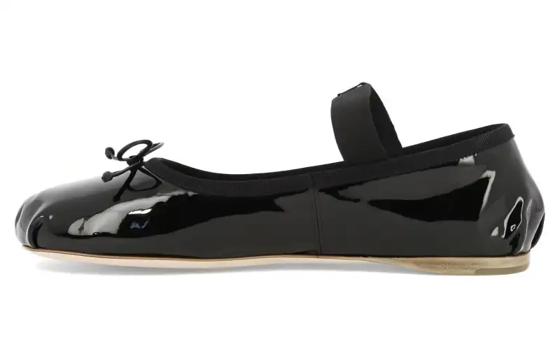 MIU MIU Patent Leather Casual Shoes Women's Black