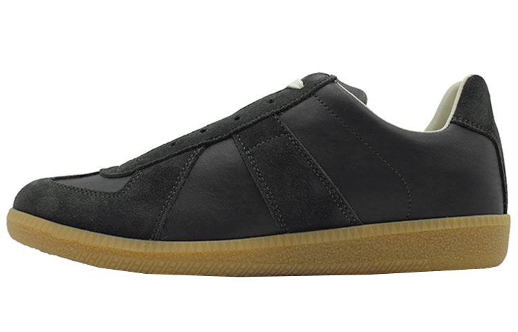 Maison Margiela Replica Cow Leather Stylish Skateboarding Shoes Women's Black