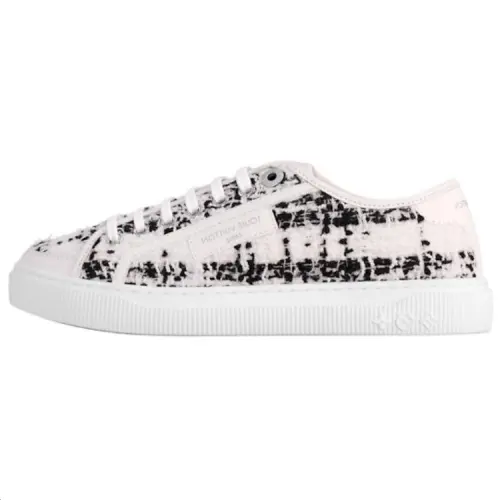 LOUIS VUITTON Lagoon Sneaker 25ss Spring Summer, Cookie Shoes Cow Leather Low top Skateboard Shoes Women's Pink