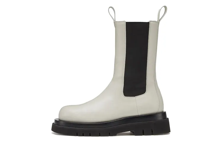 Bottega Veneta Lug Chelsea Top Grain Cow Leather Short Chelsea Boots Women's White Black