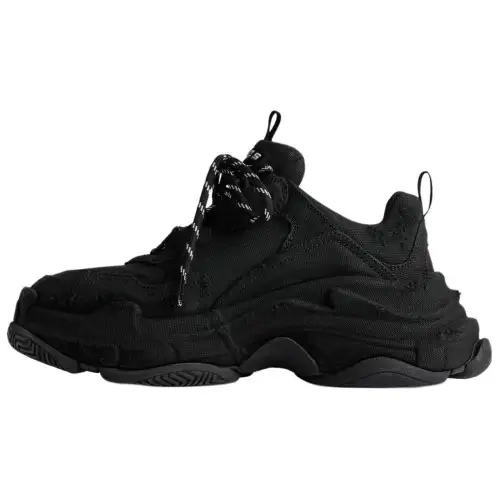Balenciaga Triple S Low top Chunky Sneakers Women's Black
