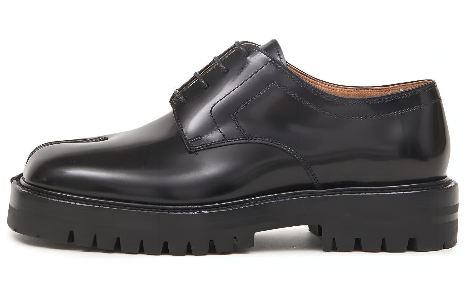 Женские лоферы Maison Margiela Tabi (черные)