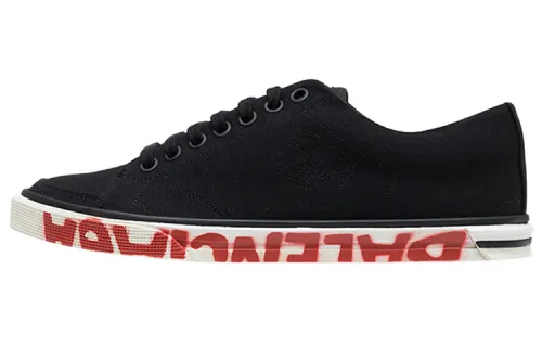 Balenciaga Low top Stylish Skateboarding Shoes Women's Black Distressed