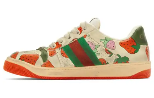 Gucci Wmns Screener 'Strawberry' Women's
