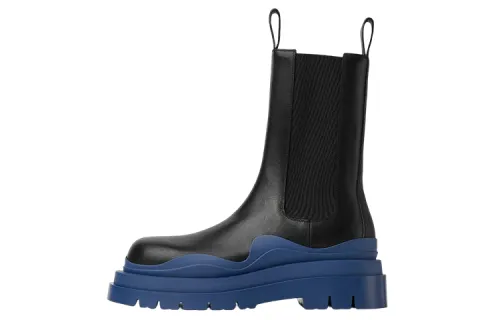 Bottega Veneta Tire Chelsea Leather Short Chelsea Boots Women's