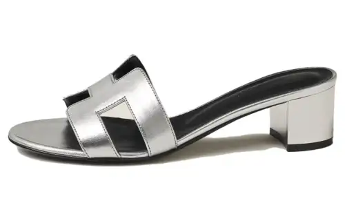 HERMES Oasis Slide Slippers Women's Silver