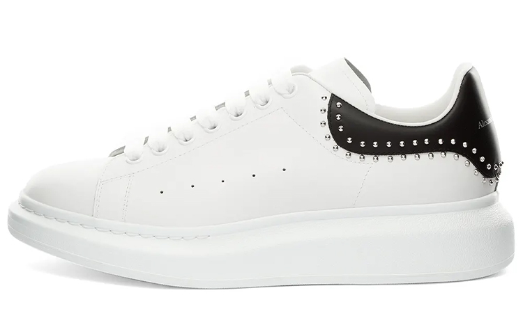 Мужские кроссовки Alexander McQueen Oversized Sneaker (бело-черные)