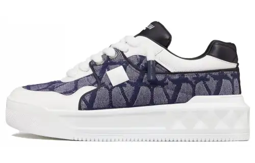 Valentino Garavani One Stud Xl Lace-Up Sneakers