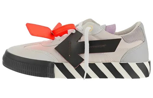 OFF WHITE Vulc Low Logo Patch White Black