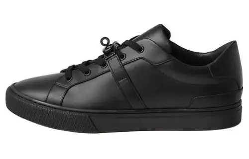 HERMES Day Low top Skateboard Shoes Men's Black